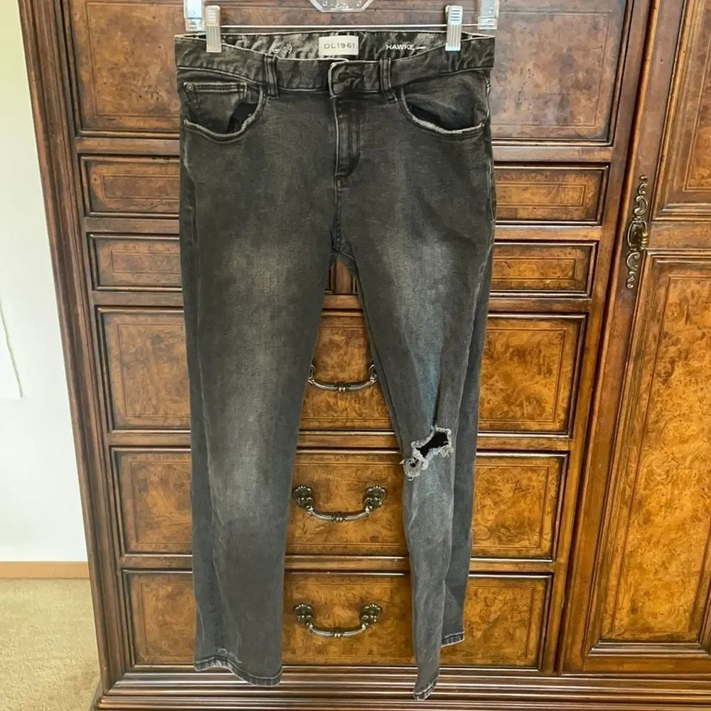 DL 1961 Hawke Skinny black jeans